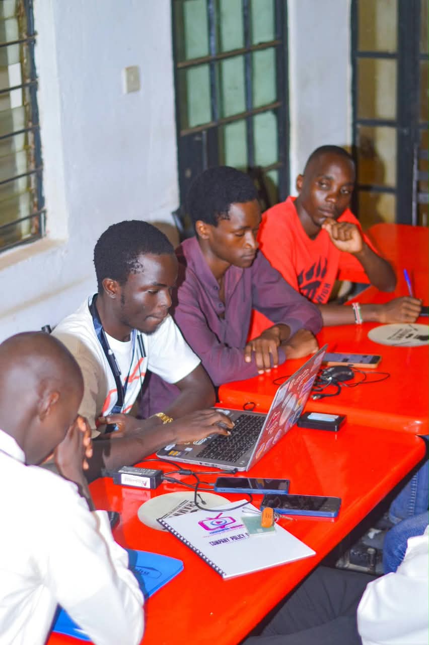 Hamasta Media Executive Board in Session
